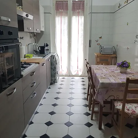 La Casa Al Mare Apartment *